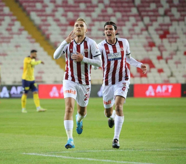 Sivasspor’da Samu Saiz gol sayısını 2’ye çıkardı