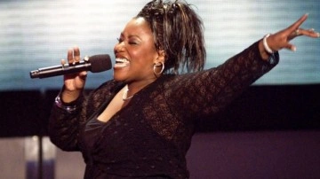 Grammy ödüllü şarkıcı Mandisa Lynn Hundley hayatını kaybetti