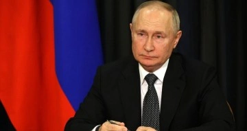 Putin: "Batı'nın isteği Rusya'yı bölmek ve yağmalamak"